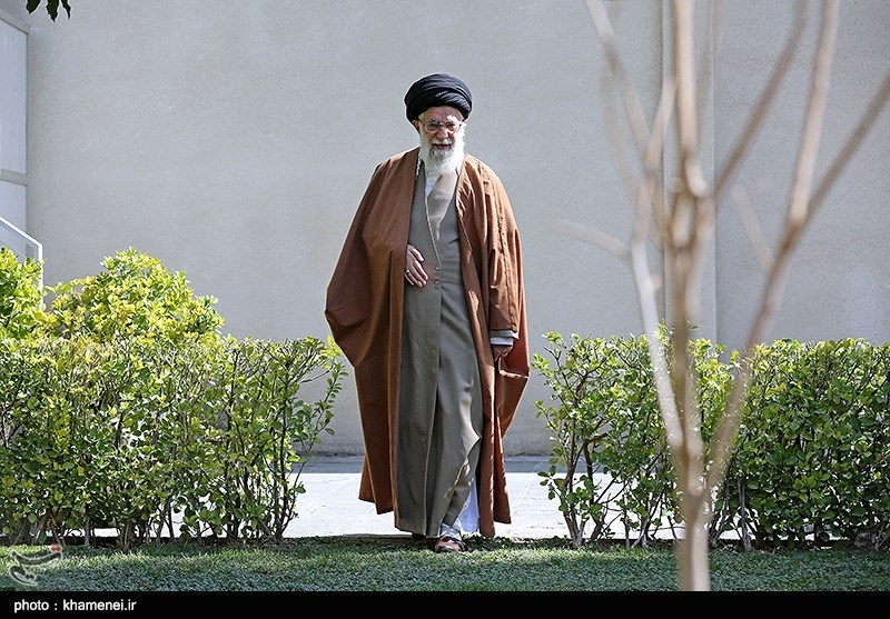 Ayatollah Khamenei Underlines Protection of Trees, Environment