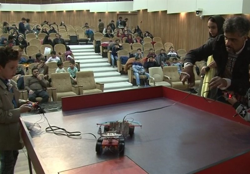 سومین دوره مسابقات نخبه‌پروری &quot;رباتیک روبولیان&quot; در بوشهر برگزار شد