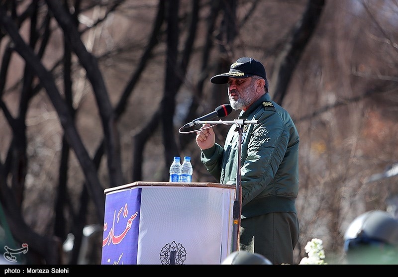فرمانده هوانیروز ارتش: التماس ترامپ برای گرفتن عکس یادگاری با رئیس جمهور ایران نشانه اقتدار نظام است