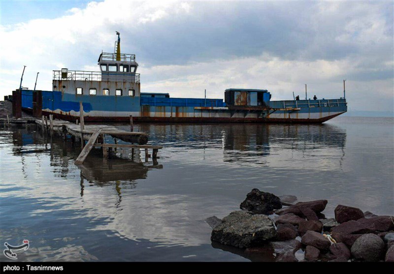 حال و روز زمستانی دریاچه ارومیه به‌روایت تصویر‌
