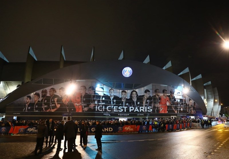 فوتبال جهان| هوادار منچستریونایتد در پاریس به ضرب چاقو مجروح شد