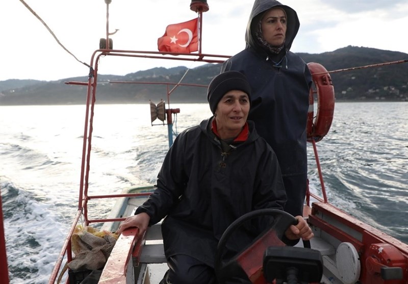 فعالیت زنان ماهیگیر در ترکیه + عکس