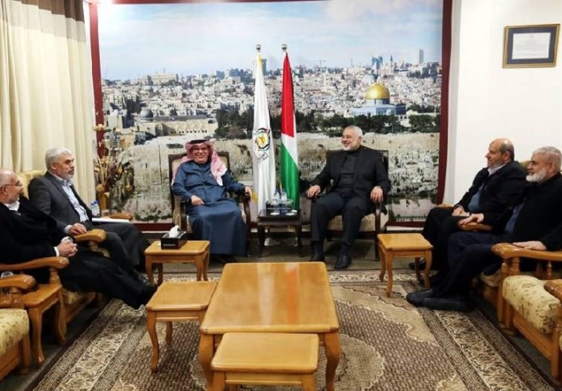 دیدار سفیر قطر با هنیه در غزه