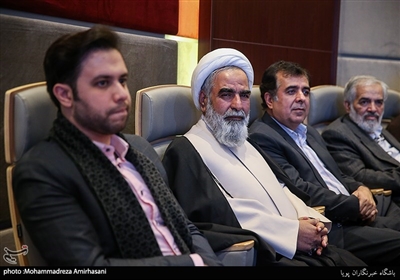 حجت الاسلام روح الله حسینیان رئیس مرکز اسناد انقلاب اسلامی