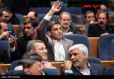 حمید گودرزی مجری و بازیگر در آیین اختتامیه پنجمین جشنواره تلویزیونی جام جم