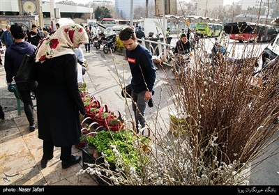 Shoppers Swarms Tajrish in North Tehran ahead of Nowruz