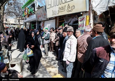  نابه‌سامانی در بازار مرغ لرستان/ استاندار: به اندازه کافی ذخیره مرغ داریم 