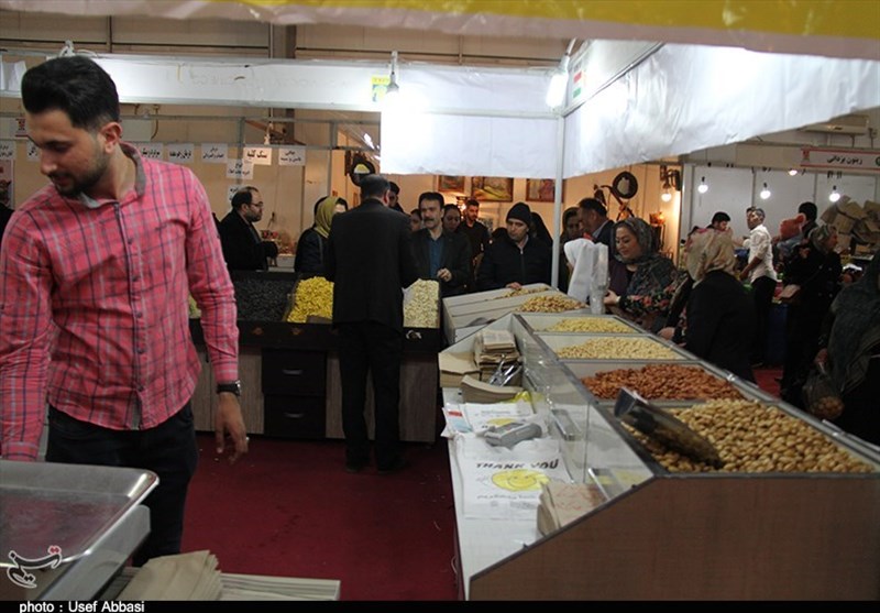 خرید لوازم شب عید در ارومیه در آستانه نوروز+تصاویر