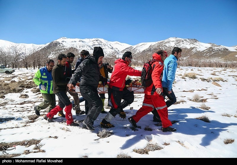 بیش از 300 نفر در برف و کولاک کرمان امدادرسانی شدند‌