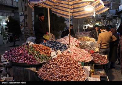 در آخرین روزهای سال 97 بازار همدان حال و هوای نوروزی گرفته است تصویر