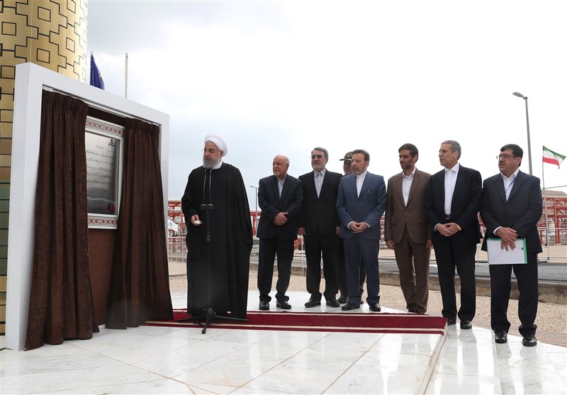 بوشهر| فازهای پارس جنوبی با حضور رئیس‌جمهور در شهرستان کنگان افتتاح شد