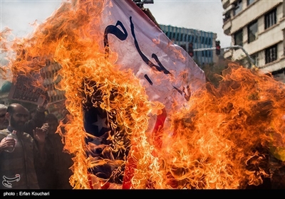 راهپیمایی نمازگزاران تهرانی در اعتراض به بدعهدی آمریکا در برجام