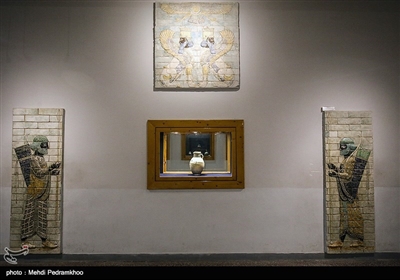 آثار این موزه به دوره پیش از تمدن عیلام تا دوران پس از اسلام تعلق دارد.