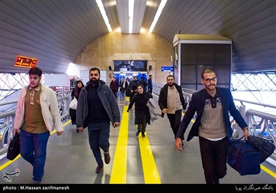 مسافران نوروزی در ایستگاه راه آهن تهران