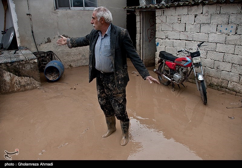 فراخوان کمک‌های مردمی به گرفتاران سیلاب در استان گلستان؛ موادغذایی و پتو نیاز است