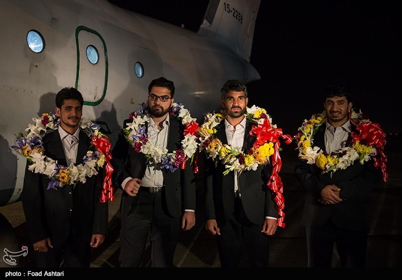 Freed Iranian Border Guards Repatriated from Pakistan (+Photos)