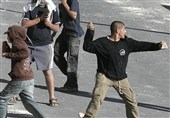 یورش صدها شهرک‌نشین به حرم ابراهیمی در الخلیل/ 12 فلسطینی زخمی شدند