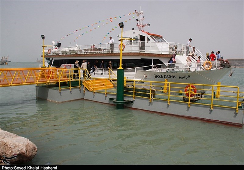 پهلوگیری کشتی حامل ‌27 هزار تن‌ گندم پس از 27 سال در بندر بوشهر