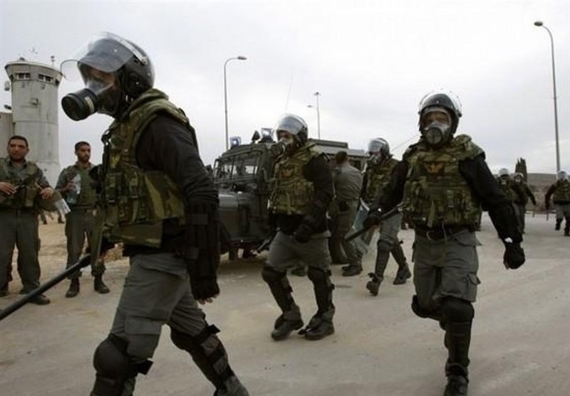 اسرائیلی فوج کی فلسطینی مظاہرین پر براہ راست فائرنگ؛ 1 نوجوان شہید متعدد زخمی