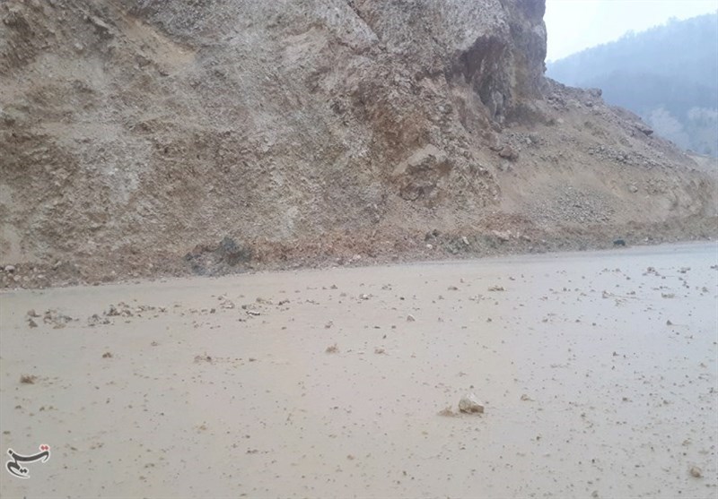 سیل راه ارتباطی 26 روستای کهگیلویه و بویراحمد را قطع کرد