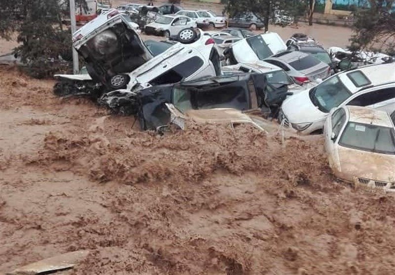 آمار جان‌باختگان حادثه سیل شیراز به 21 نفر رسید
