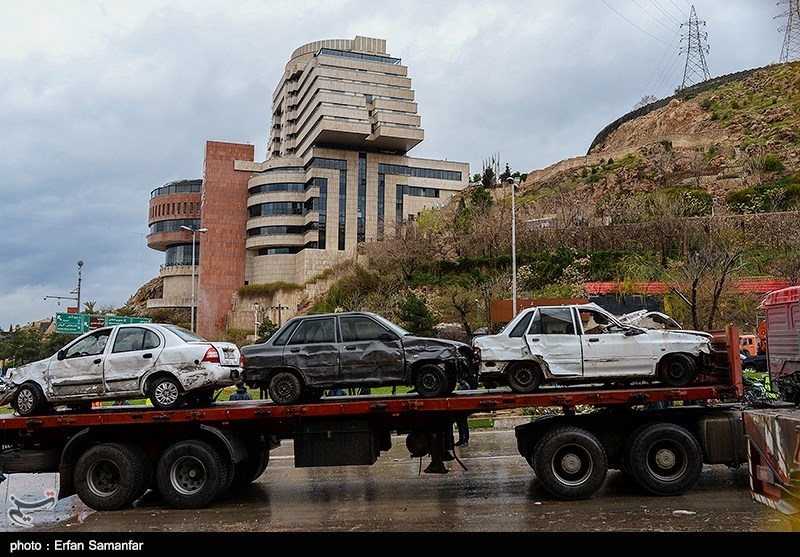 160 خودرو آسیب دیده در سیل شیراز رایگان تعمیر شد