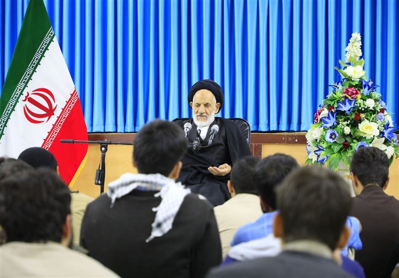 امام جمعه بیرجند: جامعه به سمت فرهنگ جهادی سوق داده شود