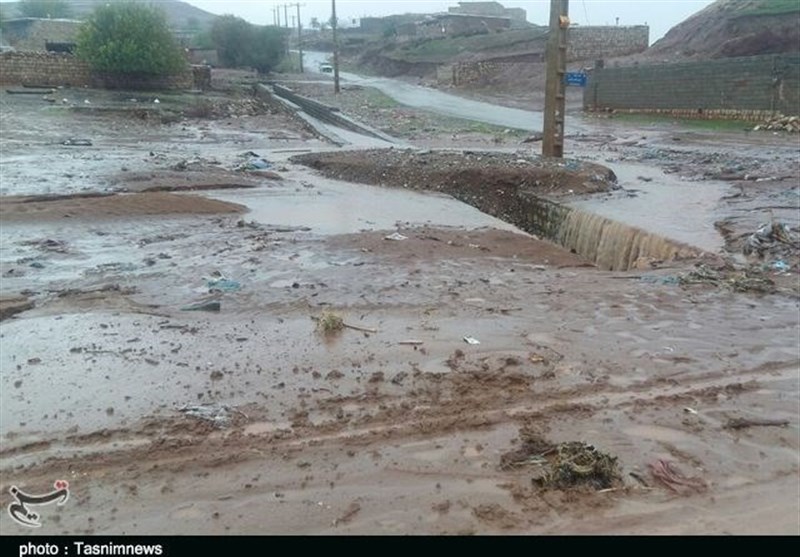شهرکرد| رانش زمین در روستای دره شیخ عالی; تخلیه روستاهای در معرض خطر سیل