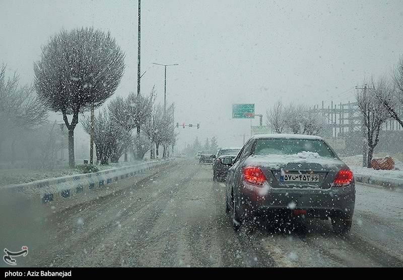 برف و بوران گردنه‌های قزوین را فرا می‌گیرد/خطر تردد در مناطق کوهستانی