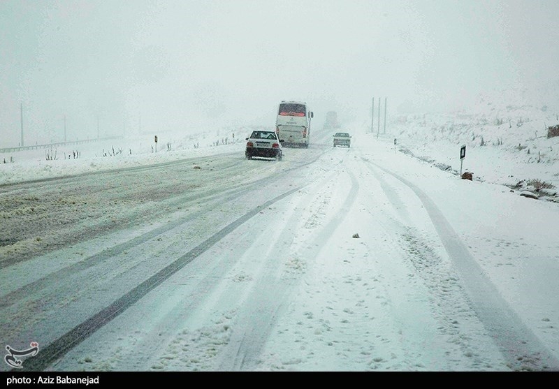 رئیس پلیس راه کشور: 24 استان درگیر برف و باران هستند/ شرایط جوی برای حضور مردم در تفرجگاه‌ها مناسب نیست