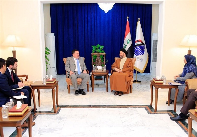 دیدار سفیر انگلیس با رهبر جریان حکمت/ حکیم: عراق درهای خود را به روی همگان باز کرده است