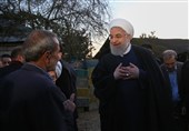 روحانی در ‌روستای سیل‌زده مازندران: به خسارت‌دیدگان از سیل کمک بلاعوض می‌شود/با همه توان‌ در کنار ‌مردم هستیم