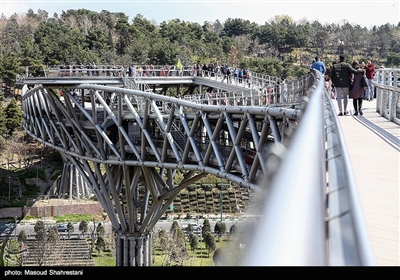 The Tabi'at Bridge: The Largest Pedestrian Overpass Tehran, Iran - Tourism news