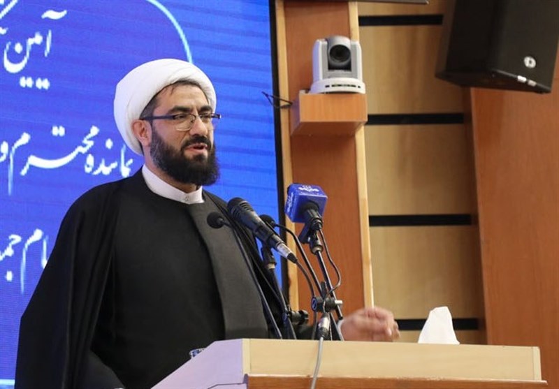 همدان| رئیس جمهور آمریکا به دنبال عملیات روانی علیه ملت ایران است