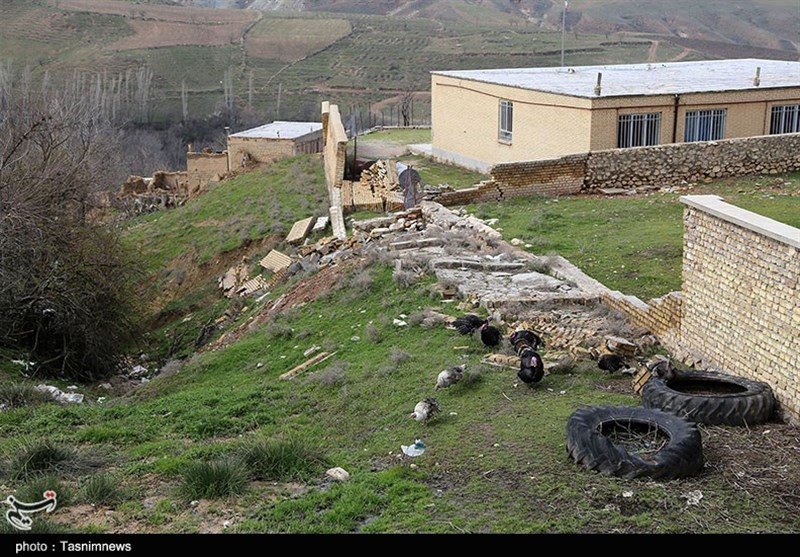 60 روستای لرستان دچار رانش زمین شدند