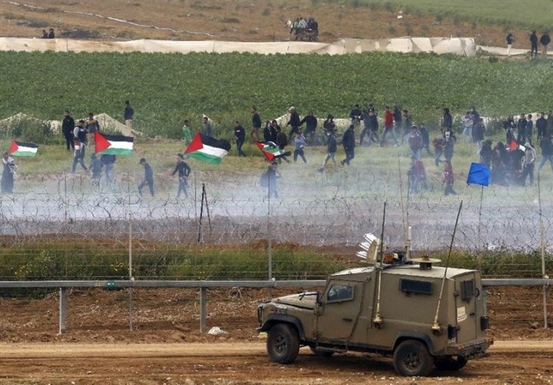 Israeli Troops Attack Palestinian Protesters, Injure More than 50