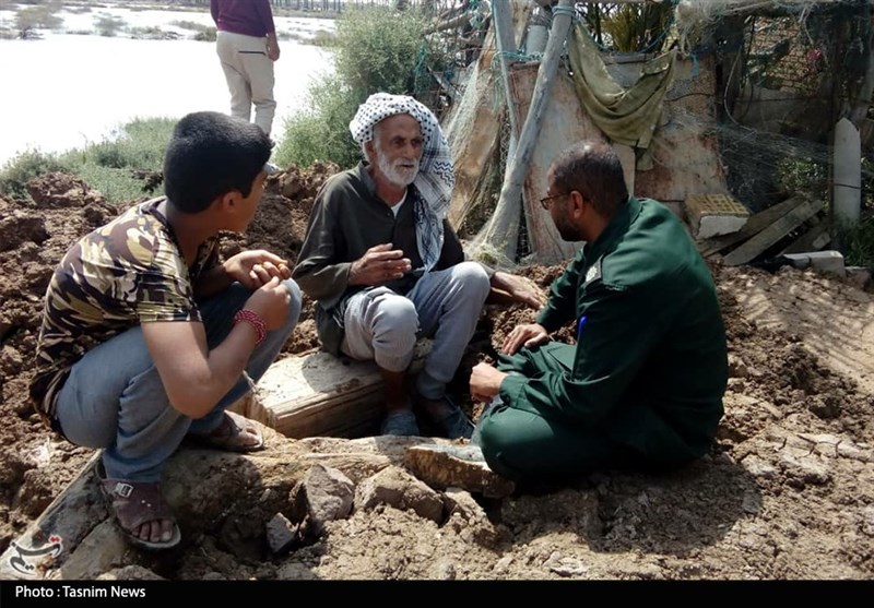 سپاه آبادان قرارگاه محرومیت‌زدایی خود را در اروندکنار مستقر کرد + تصاویر