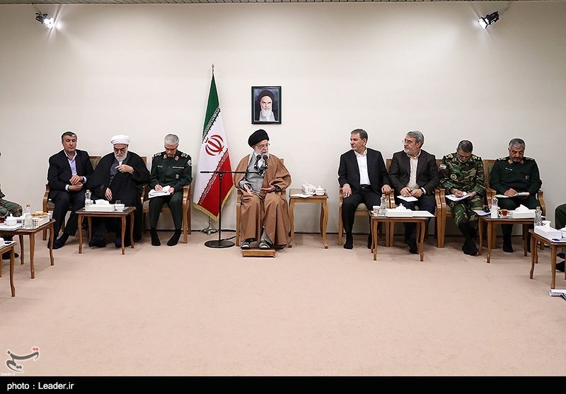 Ayatollah Khamenei Hails Iran’s Public Spirit in Helping Flood Victims