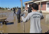 آخرین اقدامات بسیج سازندگی اصفهان در گلستان؛ پاکسازی روستاهای سیل‌زده رو به اتمام است