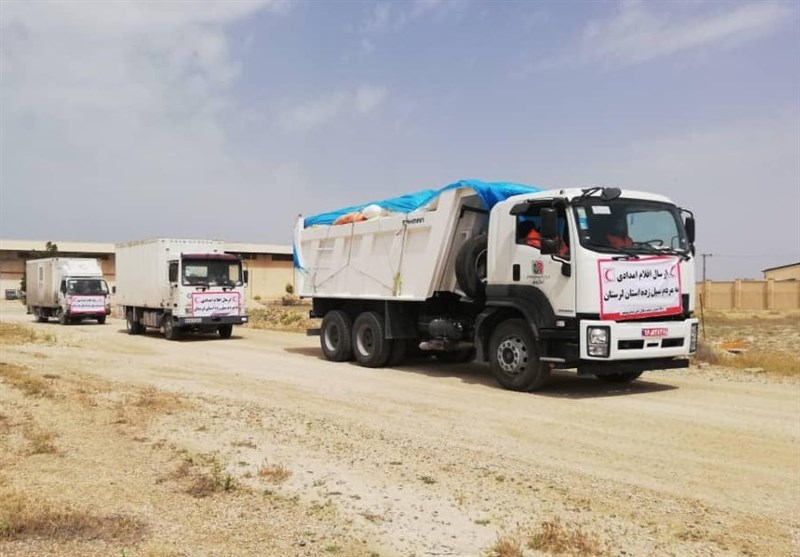 کمک‌های امدادی از استان بوشهر به لرستان ارسال شد