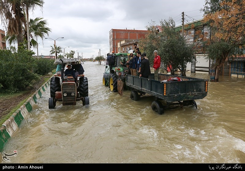 سرپرست استانداری گلستان: وضعیت آق‌قلا نگران کننده نیست؛ جلوی ورود سیلاب به شهر گرفته می‌شود