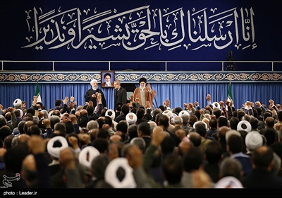 دیدار مسئولان نظام و سفرای کشورهای اسلامی با رهبر معظم انقلاب