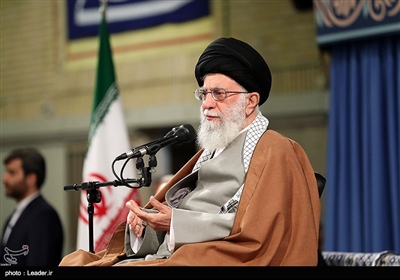 دیدار مسئولان نظام و سفرای کشورهای اسلامی با رهبر معظم انقلاب