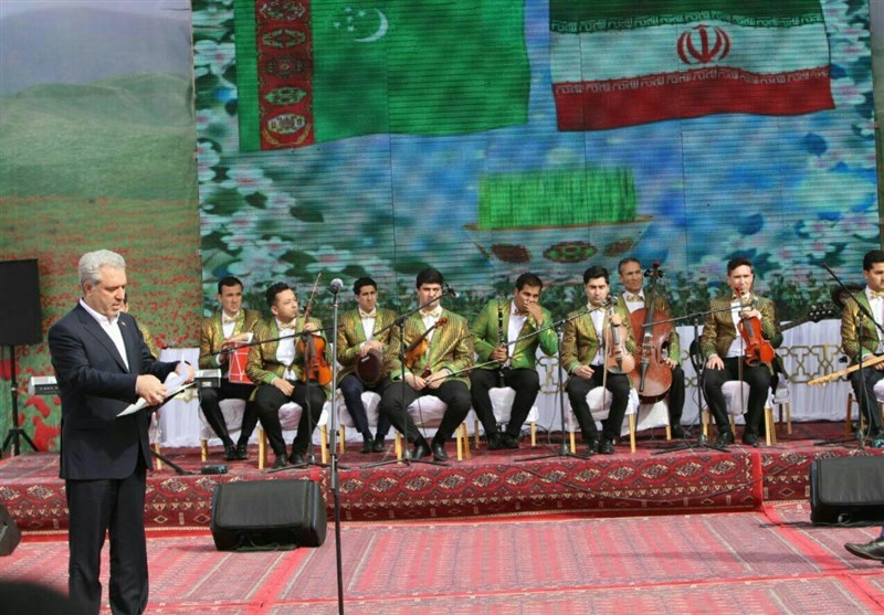 Ù
Ø´ÙØ¯|â Ø¨ÛØ´ از 300 Ù
ÛÙÛÙÙ ÙÙØ± در سراسر Ø¬ÙØ§Ù ÙÙØ±Ùز باستاÙÛ Ø±Ø§ جش٠Ù
ÛâÚ¯ÛØ±Ùد
