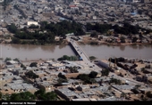 کانال نیشکر امام به منظور انحراف آب از شهر گوریه منفجر می‌شود