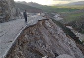 راه ارتباطی 14 روستای کوهدشت مسدود است؛ تخریب 42 پل