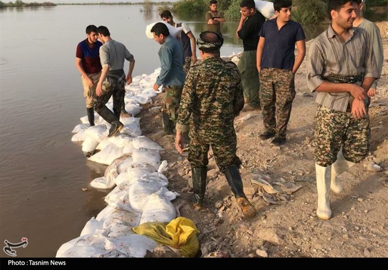 سیلاب در منطقه زرگان اهواز مهار شد+تصاویر