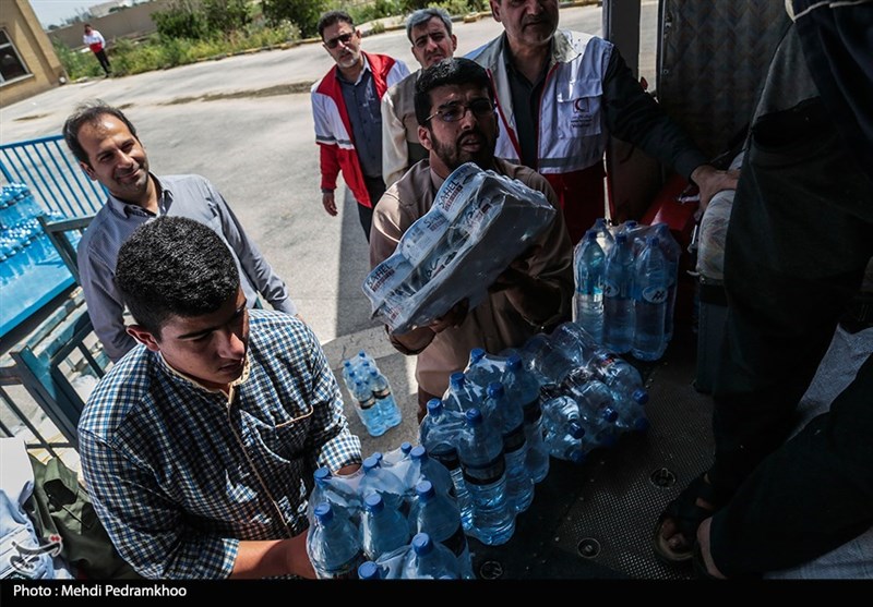 56 هزار بسته غذایی بین سیل‌زدگان گلستانی توزیع شد