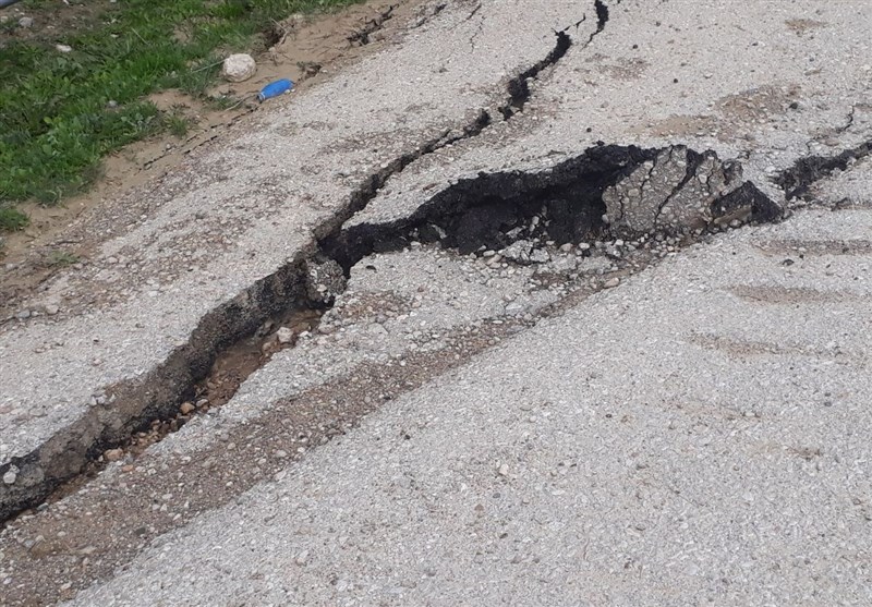 گلستان| قطع گاز روستای «‌میان رستاق» در اثر رانش زمین؛ جاده دسترسی قابل بازگشایی نیست‌