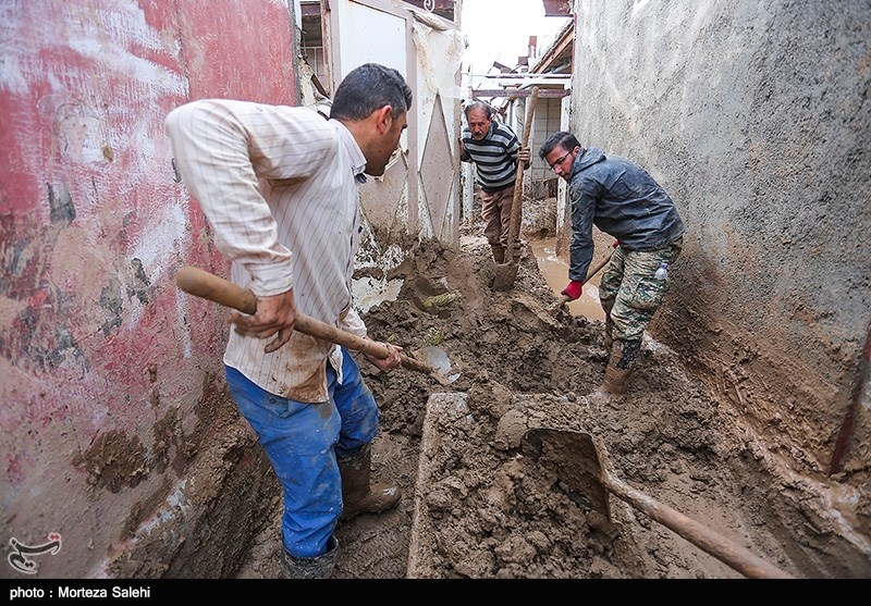 آواربرداری واحدهای مسکونی مددجویان مازندران در مناطق سیل‌زده آغاز شد